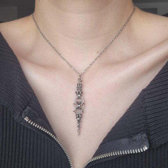 Gothic chain mail rosary necklace with a small silver chain - Picture 3 of 8